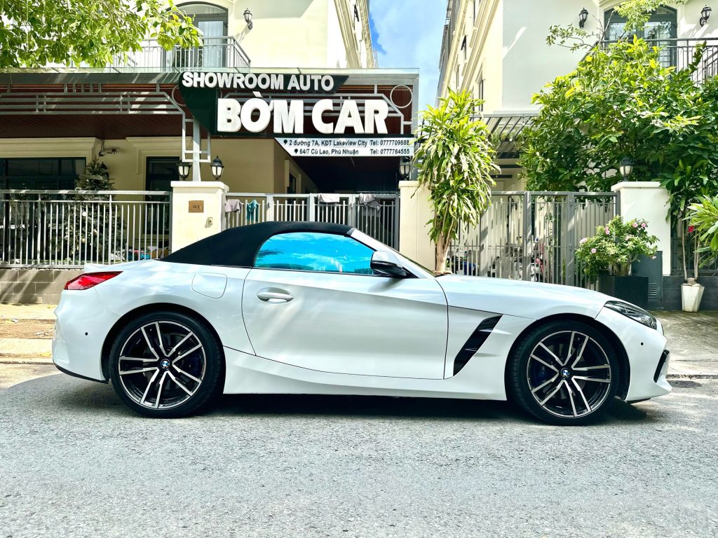 Thuê xe BMW Z4