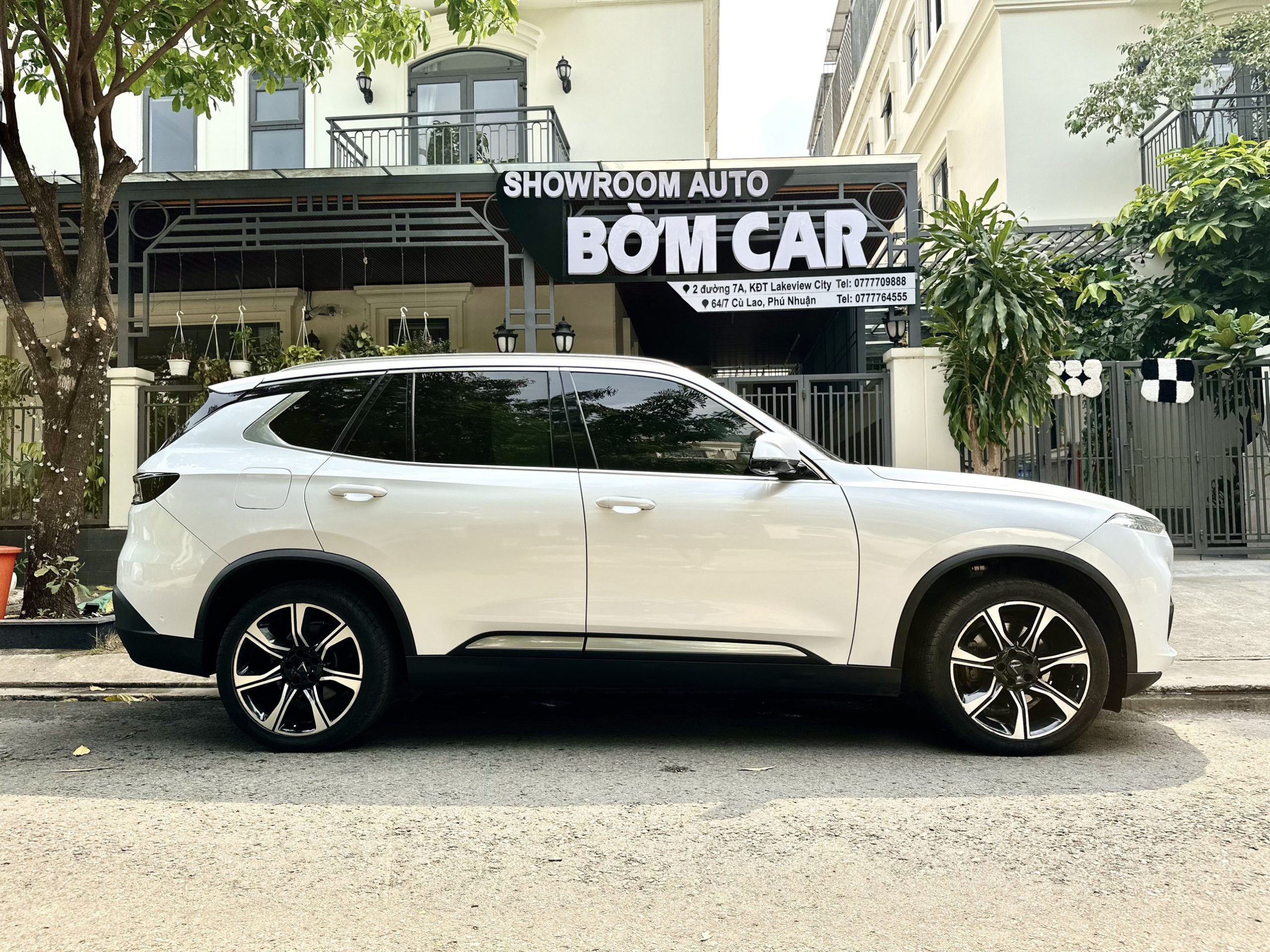 Thuê xe 7 chỗ vinfast