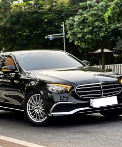 Mẫu xe Mercedes E200 tại Bờm Car
