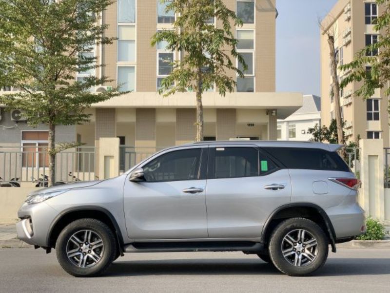 Thuê xe có lái phù hợp với mọi nhu cầu di chuyển