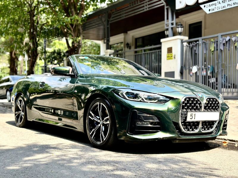 Ngoại thất là bước đầu tiên trong kiểm tra xe trước khi thuê