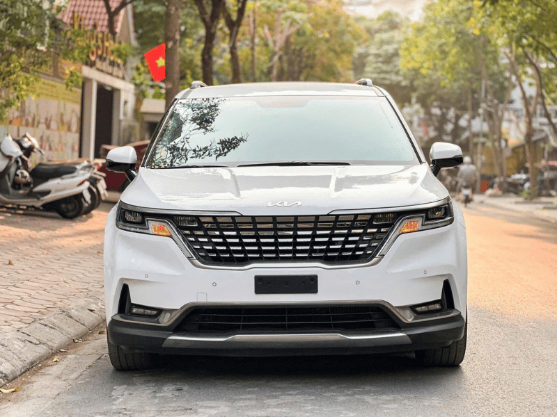Kia Carnival thể hiện sự sang trọng phù hợp với các sự kiện lớn