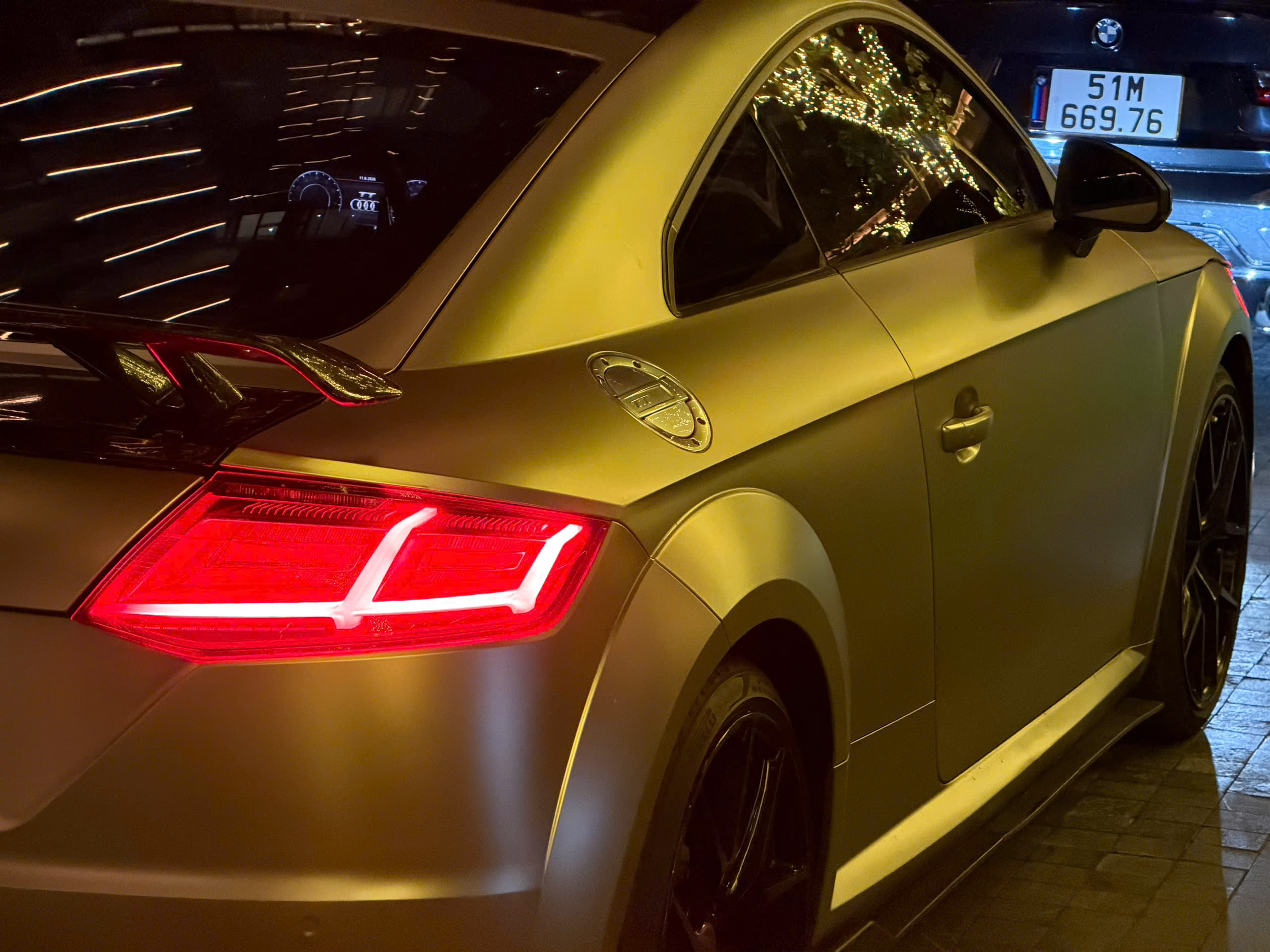 thuê xe audi TT